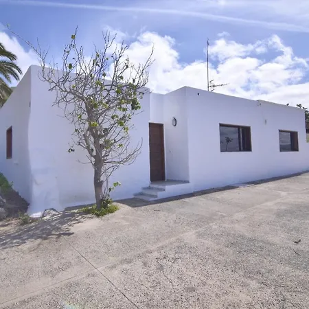 Дом отдыха Casa Famara Тегисе